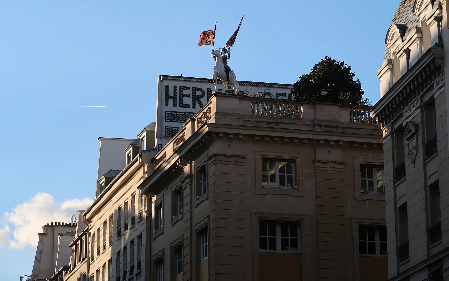 The Hermès flagship at 24 rue du Faubourg Saint-Honoré, Paris.