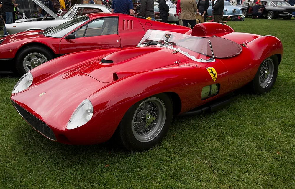 Ferrari 335 Sport chassis 0674 displayed at Greenwich in 2018.