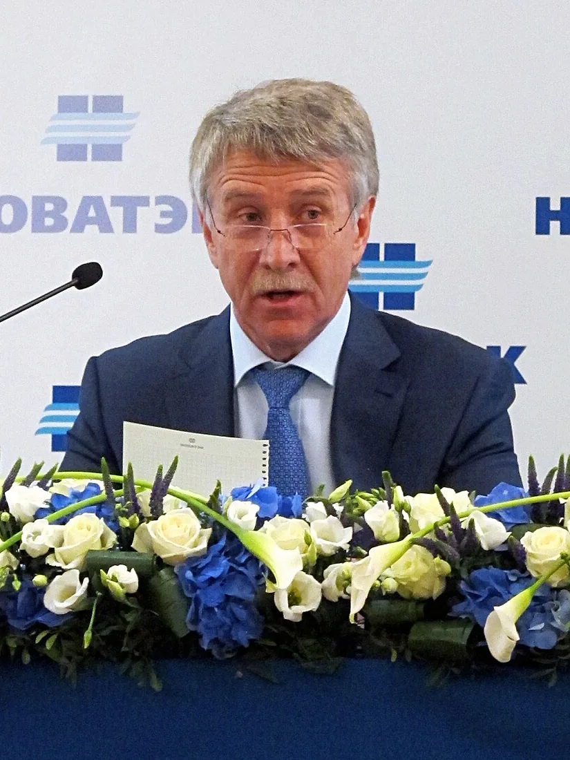 Leonid Mikhelson speaking at Novatek’s annual shareholders’ meeting in 2016.
