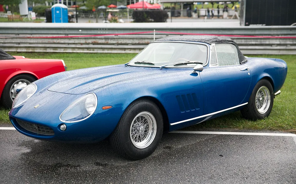 A Ferrari 275 N.A.R.T. Spider. Model reference photograph; the auctioned chassis is not identified here.
